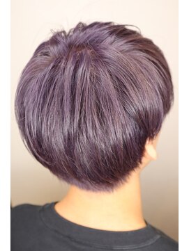 オラ ボーテ(Aura Beaute) マッシュレイヤー×ラベンダーアッシュカラー