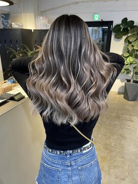 メリー オオサカ(Merly Osaka) 外国人風オシャレ！グレージュ バレイヤージュ