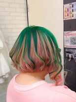 ヘアースタジオ ゴーゴー ヘアー(HAIR STUDIO GOGO HAIR) ピンク×グリーン