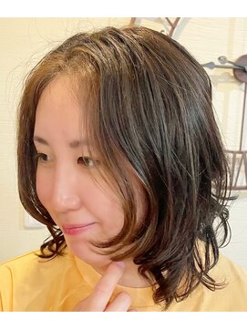 ルクール(Le Coeur) ☆立体感ある外ハネくびれパーマ☆