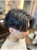 センターパート　ニュアンスパーマ