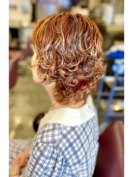 サーティエイト(38) ハイトーンオレンジ くびれウルフレイヤーパーマ/レイヤー/