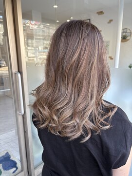 ソルチュナ 衣笠(SOLTUNA) 白髪ぼかしハイライト×ミルクティーカラー　【Soltuna 衣笠】