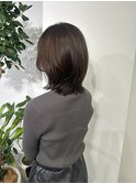 ゆるくびれなミディアムスタイル
