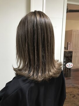 ミリム 栄矢場町店(MIRiM) 【栄矢場町】ベージュカラー×ハイライトグラデーション