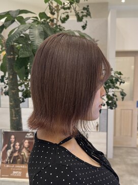 アストレアバイイーリス(ASTRAEA by Iris) 福津/Wカラー/ボブ/ピンクベージュ