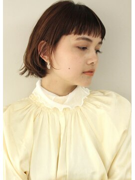 サーカス バイ ビュートリアム 青山(CIRCUS by BEAUTRIUM) ゆったり　ふんわり　耳掛けミニボブ