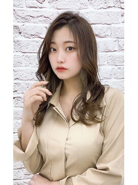 オーロ 西宮店(ORO) 柔らかベージュのインナーカラー