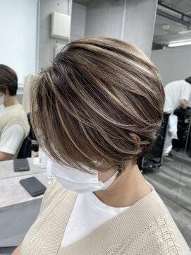 レディアル 大宮(REDEAL ope.) 【白髪手術】筋感　明るさで白髪をぼかすハイライト