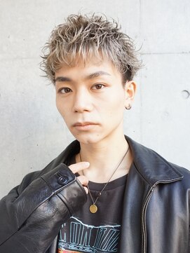 マイロ(mailo) 簡単スタイリングパンクショート+グレージュ