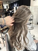 ブレンド 渋谷(BLend)&nbsp;ハイライトカラーマチルダボブインナーグレージュ前髪