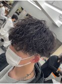 強め縦落ちツイスパツイストスパイラルパーマフェード