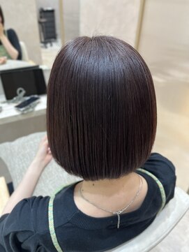 ジーナ 本八幡(Zina) ぷっつりボブ×バイオレットブラウン