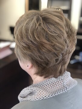 プライベート ヘアサロン カオ(private hair salon kao) 白髪ぼかしハイライト