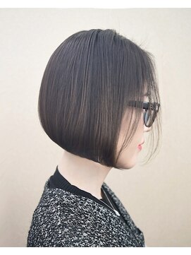 ヘアスタジオヘーフリヒ(HAIR STUDIO HoFLICH) 浜松ショート/浜松ショートカット/30代似合う髪型/ミニボブ