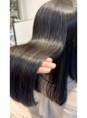 思わず触れたくなる、うるツヤ美髪