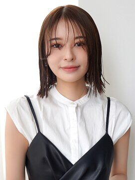ドーチェ 茨木店(DOCHE) ストレートミディアム×シースルーバング