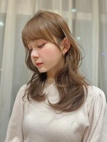 バイエイト(X８) くびれレイヤー×とろみウェーブ×ミルクティーカラー