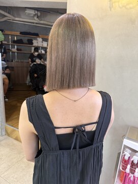 ヘアーリゾートレガロ 八尾店(Hair Resort regalo) ハイトーン × ボブ