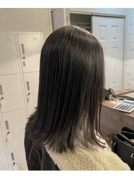 ヨンド(yond) アッシュグレージュ外ハネボブ切りぱっなし顔まわり前髪群馬太田