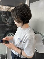 グラム(gram)&nbsp;透明感グレージュカラー×ショートボブ
