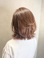 アルム(arum)&nbsp;ローレイヤー/ミディアム/ツヤ/横浜/元町/白髪ぼかし/半個室