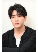 “自然体なのに色気がある” 大人のセンターパート