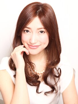 と和×美髪クリニック 巣鴨店 シンプルだけどインパクト大のIライン巻き髪ロング　巣鴨店