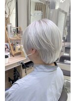 アッシュ 戸田公園店(Ash)&nbsp;今流行の抜きっぱなしホワイト