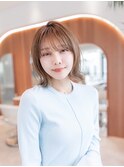 20代30代大人かわいい斜めバンググレージュカラー小顔前髪ボブ