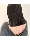 切りっぱなしスタイル！ミディアムロブ/グレージュカラー