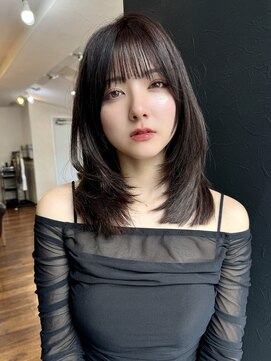 リコバイアフロート(riko by afloat) レイヤーカットウルフレイヤーロンググレージュ