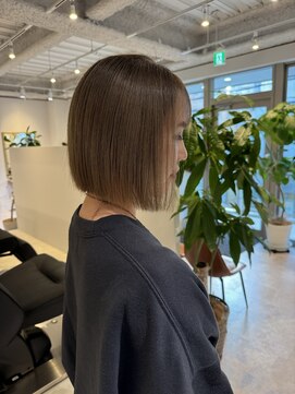 マルフェ 天王寺(marfe) 切りっぱなしぱっつんボブ　透明感カラー髪質改善ショートカット