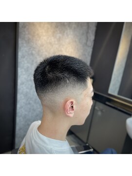 ダムディートウキョウ 錦糸町店(DAMDEE TOKYO) ボウズ伸びかけ×スキンフェード