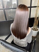 サクラ オモテサンドウ(SAKURA)&nbsp;反射しすぎてもはや眩しい！？極上艶髪