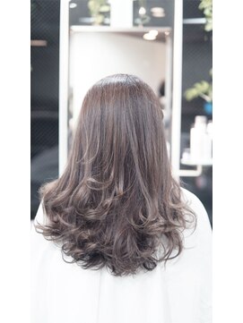 ネス(NESS) イルミナグレーマットなロングカールスタイル48