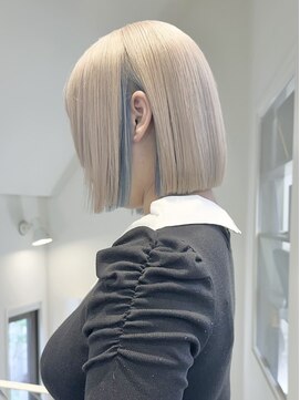 ラック 表参道(LUCK) ホワイトブロンドブロンド/インナーカラー/イヤリングカラー