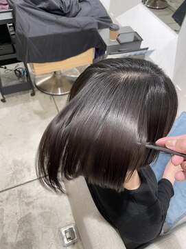 ステアケース 武蔵小杉店(stair:case) 【美髪矯正】プルプルツヤツヤ質感の髪質改善×縮毛矯正