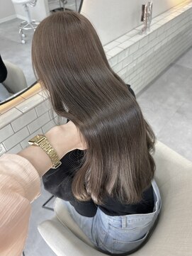 オリーブベージュ×ハイライトダブルカラー