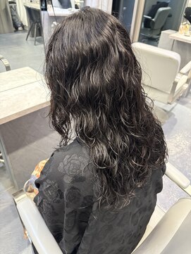 リラス 博多(rilas) パーマ　ロングパーマ　くるくる