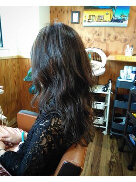 アルファ アルファ(ALPHA ALPHA) グロッシーウェーブヘア