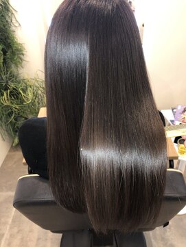 アールサロン アオヤマ(Rr SALON AOYAMA) クリスタルミネコラ