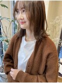 ミディアムレイヤー×ベージュブラウン