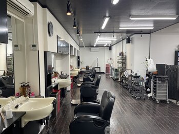 HAIR REMAKE RAUM 【ヘアーリメイクラウム】