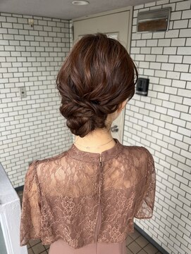 フェリーチェ(Felice) アップスタイル　シニヨン　お呼ばれヘア　結婚式ヘア