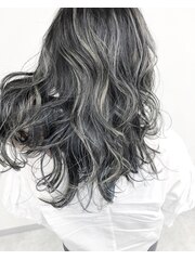 黒髪 コントラストハイライトカラー×グレージュ 小岩