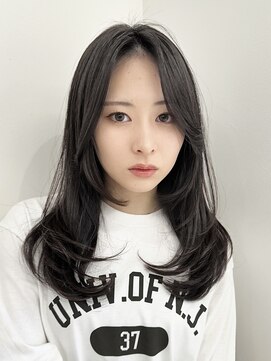 ジョエミバイアンアミ(joemi by Un ami) ★くびレイヤーエモージュ小顔レイヤーロンググレーベージュ