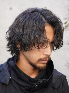 レタッチバイフィフス(RETOUCH by fifth) センターパートウルフカットシャドウパーマニュアンスパーマ