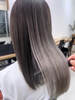 キラ 原宿(KILLA)&nbsp;グレーベージュ_レイヤーロング_ケラチントリートメント髪質改善