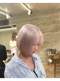 ホワイトカラーブロンドハイトーンダブルカラーケアブリーチボブ